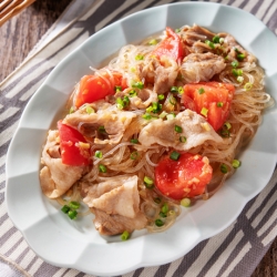 豚肉とトマトの春雨炒め