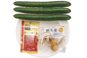 きゅうりとしょうがの炒め物