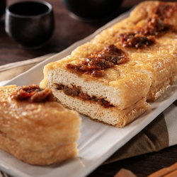 かぐら南蛮味噌のとちお油揚げ焼き