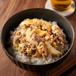 そぼろの卵とじ丼