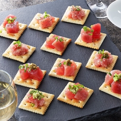 いろいろまぐろのカナッペ