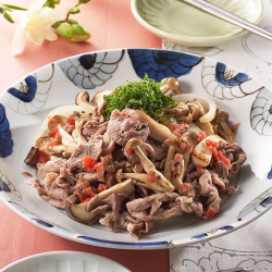 梅香る豚肉ときのこの炒めもの