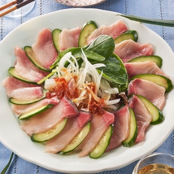 ぶりのカルパッチョ 梅ソース