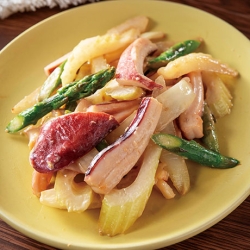 肉厚もちいかの塩こうじマヨ炒め
