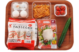 中華くらげとわかめの冷やしうどん
