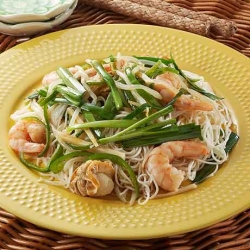 そうめんで海鮮ビーフン風炒め