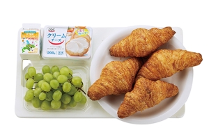 ぶどうとチーズのクロワッサンサンド