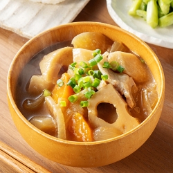 ゴロッと秋野菜のふくふく汁