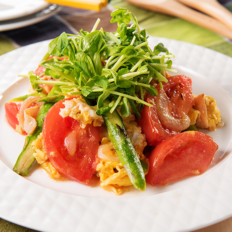 卵 ブロッコリー とうもろこし アスパラガス 玉ねぎ トマト 卵